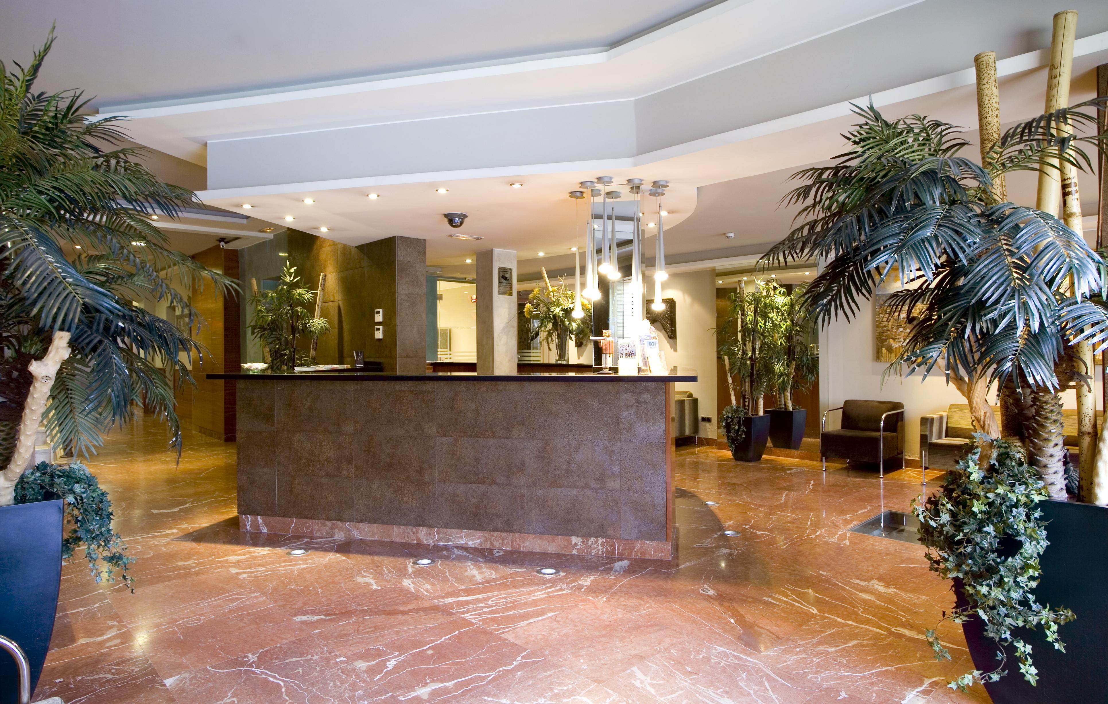 Hotel Oasis Barcellona Esterno foto
