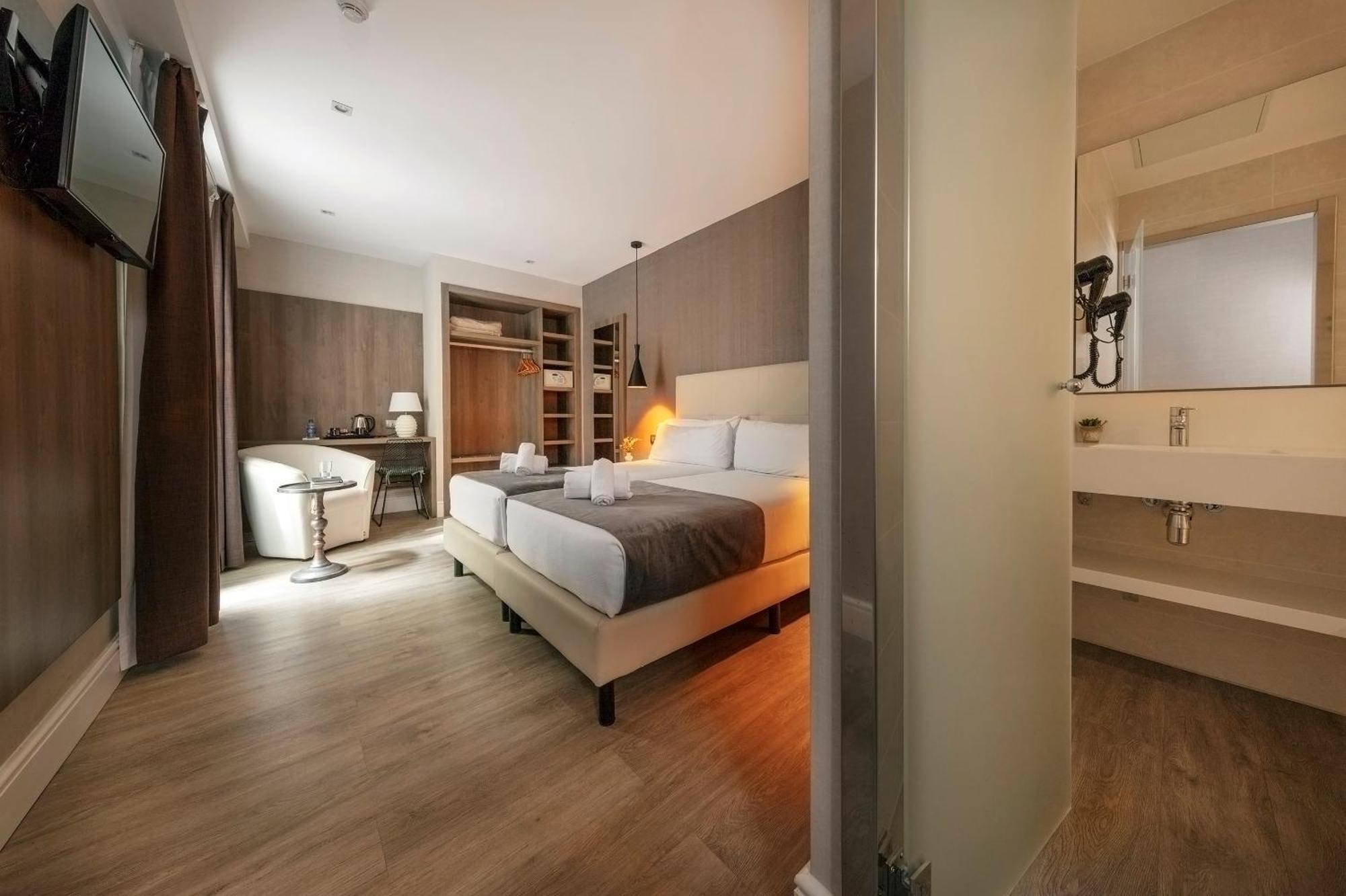 Hotel Oasis Barcellona Esterno foto