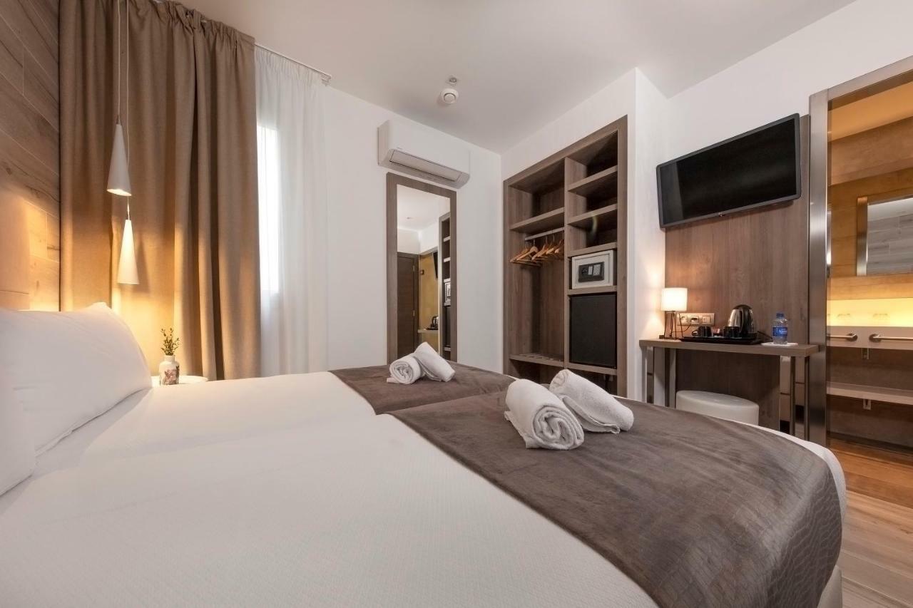 Hotel Oasis Barcellona Esterno foto